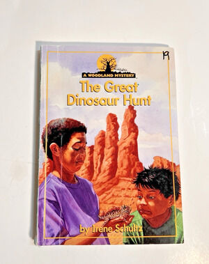 A Woodland Mystery: The Great Dinosaur Hunt (Paperback, 1996) By Irene Schultz